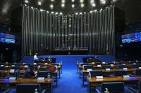 Governo sofre derrota e Senado derruba aumento do IOF