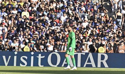 Donnaruma enquanto acontece PSG x Botafogo