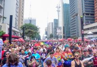 Feriado de Corpus Christi e Parada LGBTQIA+ puxam alta de 11% no comércio