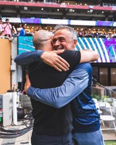 Mascherano e Luis Enrique antes da partida