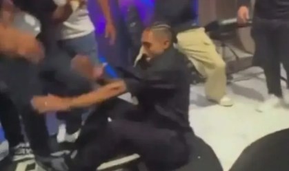 Raphinha imitou o Kidiaba? Veja vídeo do craque do Barcelona dançando