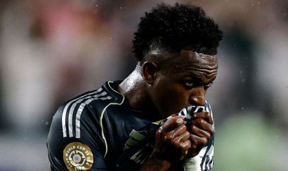 Vini Jr comemora gol do Real Madrid