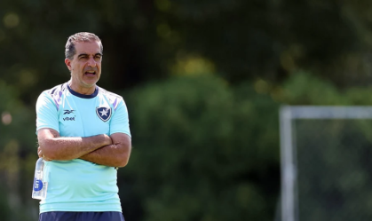 Renato Paiva cita dúvida no time titular do Botafogo contra o Palmeiras