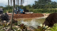 Demolição do "Resort do Peixão" é retomada pela PM no RJ