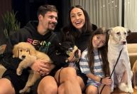 Sabrina Sato e Nicolas Prattes adotam novo cachorro: "Agora somos oito"