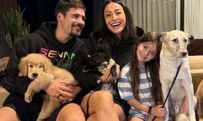 Sabrina Sato e Nicolas Prattes adotam novo cachorro: "Agora somos oito"