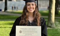 Quem é a primeira brasileira que se formou com nota máxima em Harvard