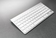 A origem do QWERTY: por que o teclado que usamos não é alfabético?