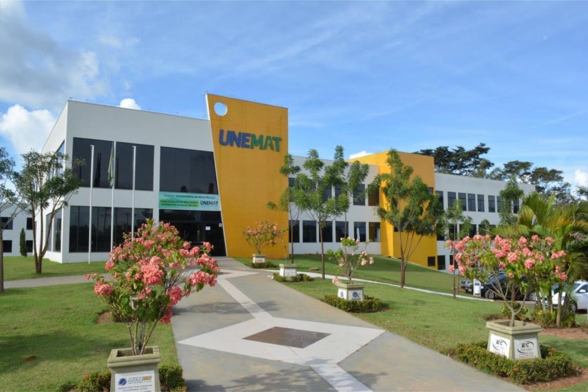 Fachada da UNEMAT