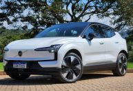 Volvo Car tem prejuízo líquido no 2º tri e retira projeções de 2025 e 2026