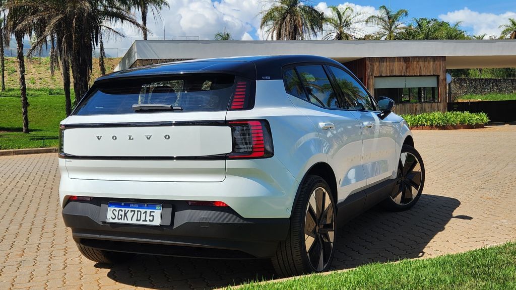 Volvo EX30 Ultra: SUV da marca sueca tem detalhes interessantes