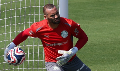 Weverton projetou duelo entre Palmeiras e Botafogo