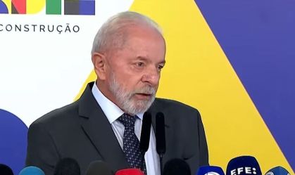 Lula diz que vai discutir “massacre” de Israel à Gaza com Macron