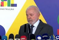 INSS é erro do governo passado, diz Lula