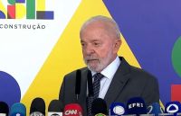 INSS é erro do governo passado, diz Lula