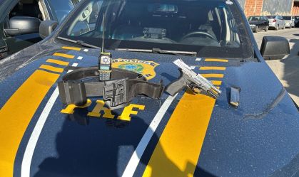 Agentes da PRF sofrem ataque a tiros e granada em rodovia no RJ