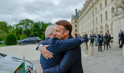 Embaixada da França entra em trend e reforça "parceria forte" com Brasil