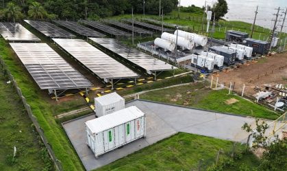 Amazonas: comunidade isolada recebe usina híbrida para geração de energia