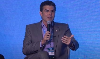 Helder Barbalho: Explorar petróleo em Copacabana pode, mas na Amazônia não?