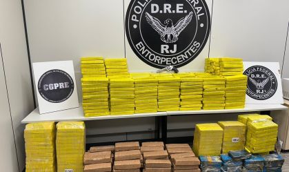 PF apreende mais de 600 kg de drogas em caminhão no Rio