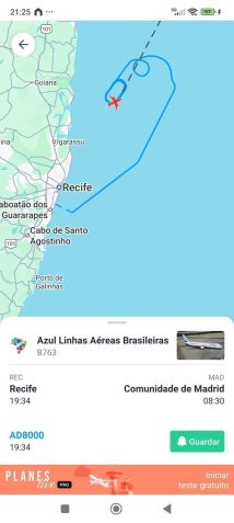 Monitoramento aéreo mostra que aeronave ficou sobrevoando o litoral pernambucano • Reprodução