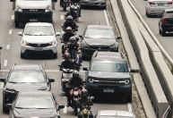 Projeto que obriga autorização municipal para mototáxi é aprovado na Alesp
