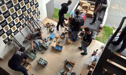 Polícia Civil prende suspeitos por envolvimento em comércio de armas