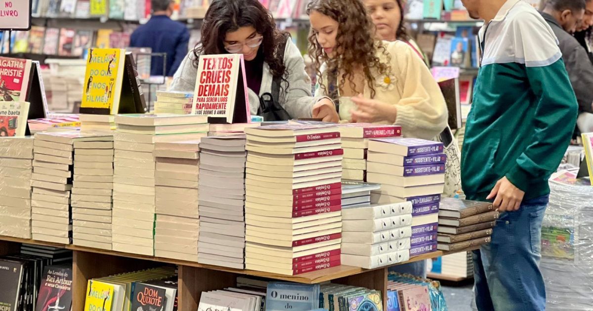 Número de consumidores de livros cresce e chega a 18% dos brasileiros