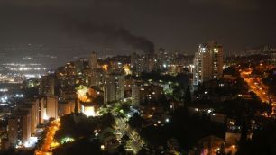 Guarda Revolucionária do Irã diz ter atingido refinaria de petróleo em Israel