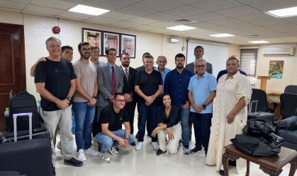 Comitiva de políticos que estava em Israel vai voltar ao Brasil pela Arábia