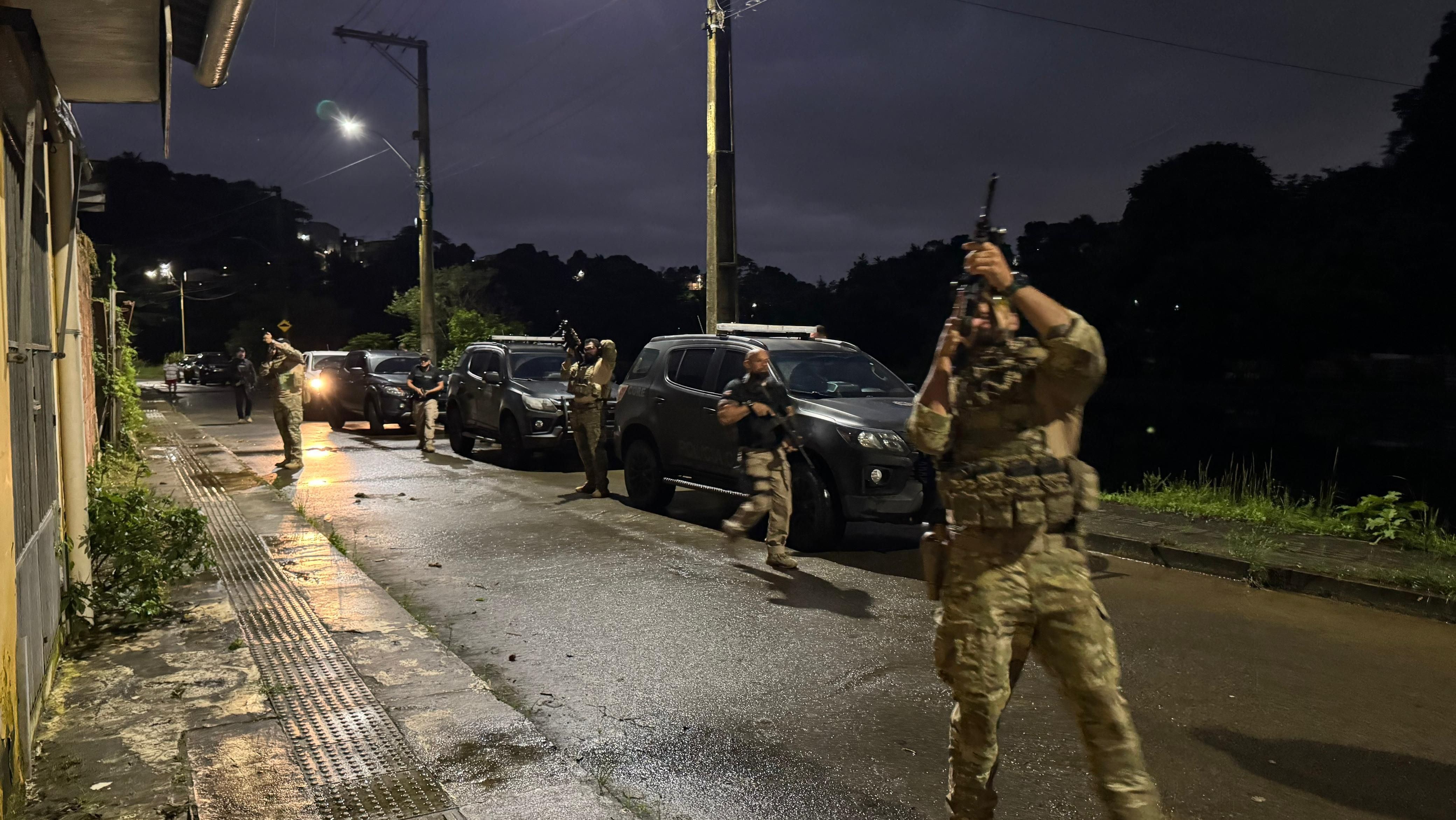 OPERAÇÃO PERTINAZ