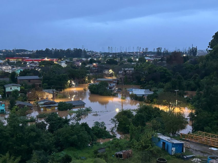 Inundação em Lajeado, após fortes chuvas atingirem o Rio Grande do Sul • Laura Mallmann
