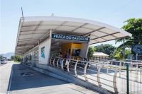 Passageiro do BRT é atingido por bala perdida na zona oeste do Rio