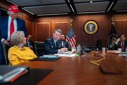 “We have to answer,” says Iran's chancellor about US attacks