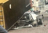 Caminhoneiro morre esmagado por contêiner em terminal de Santos