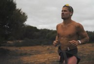 Atleta tem alucinações mas quebra recorde ao correr por 35 dias