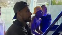 De férias no Brasil, Lamine Yamal joga basquete com Neymar; veja