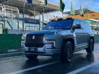 BYD exibe dupla U8 e U9 durante o Festival de Interlagos 2025