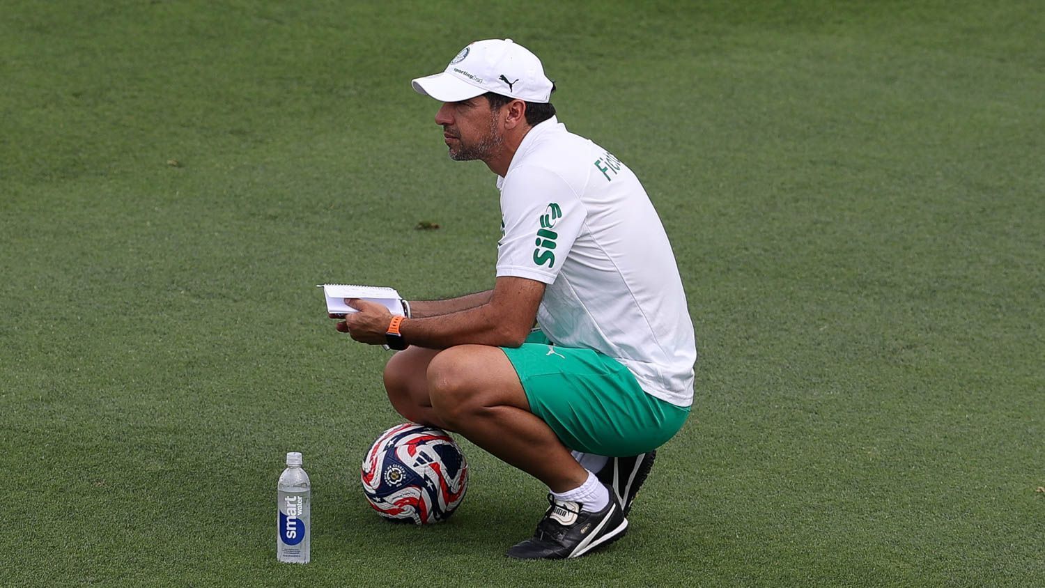 Abel Ferreira em treino do Palmeiras nos Estados Unidos