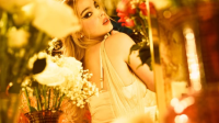 Sucesso no Tiktok, Addison Rae estreia primeiro álbum da carreira; ouça