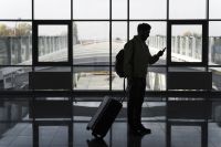 Veja frases essenciais de inglês para usar no aeroporto e na imigração