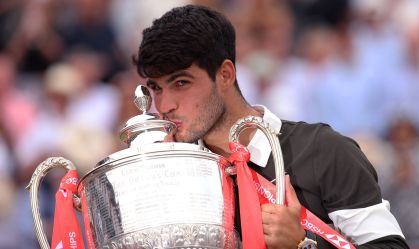 Alcaraz vence Lehecka e conquista segundo título do ATP 500 de Queen's
