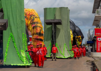 Boi Garantido começa transporte de alegorias para o Festival de Parintins