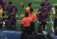 Mundial: por que atletas expulsos estão pegando ganchos pesados no torneio?