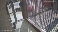 Vídeo: motorista de Porsche reage a assalto e troca tiros com criminosos