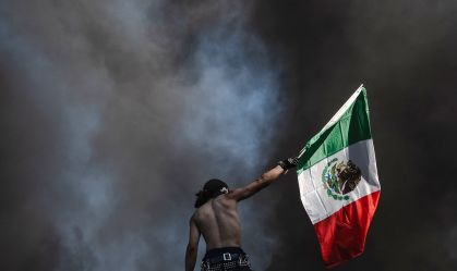 Condado de Los Angeles declara emergência por batidas anti-imigração