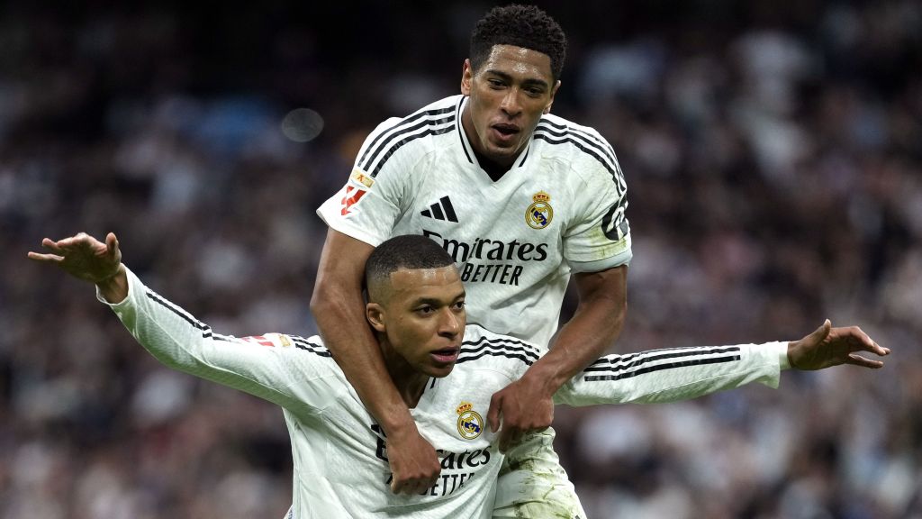 Mbappé e Bellingham comemoram gol do Real Madrid em LaLiga
