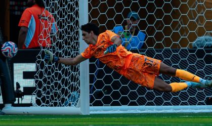 Quem é o goleiro Bono, herói do Al-Hilal contra Real Madrid no Mundial