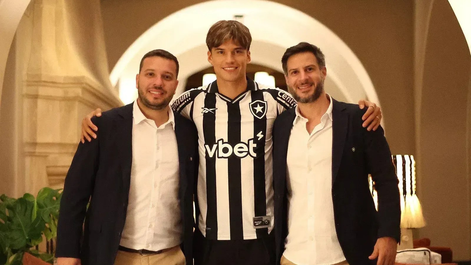Joaquín Correa, ex-Inter de Milão, é o novo reforço do Botafogo