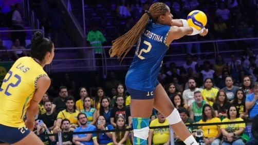 Ana Cristina em ação pela Seleção Brasileira